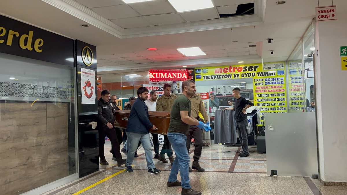 Boşandığı eşini öldürdükten sonra intihar eden adamın cebinden not çıktı