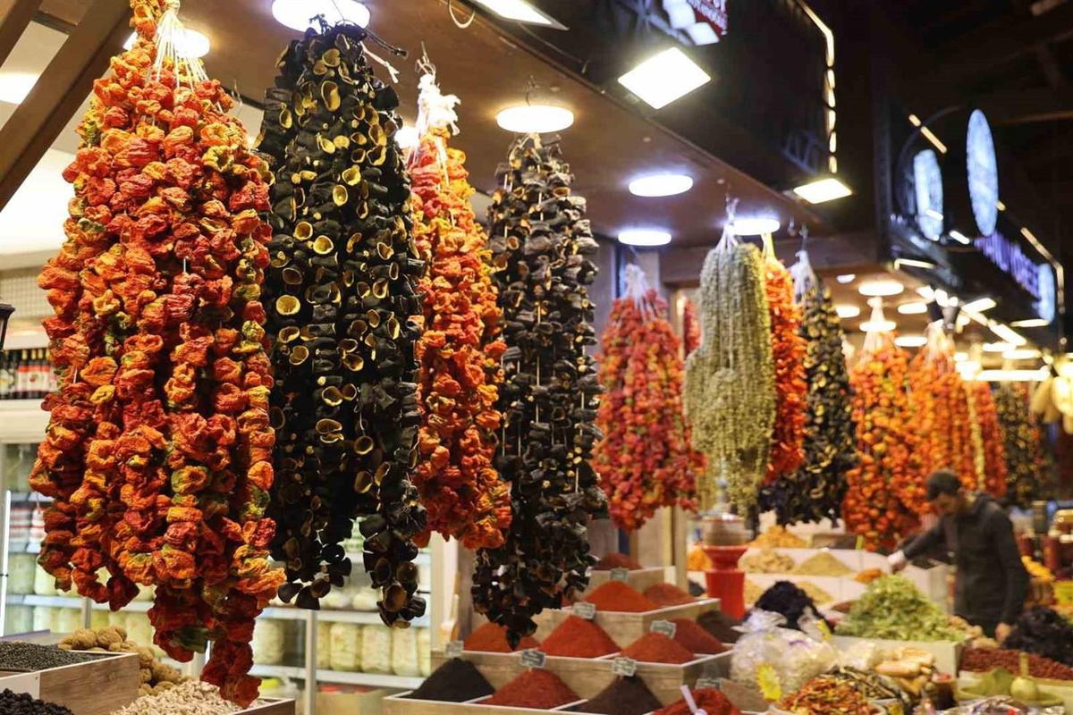 TÜRK-İŞ açıkladı! 4 kişilik ailenin açlık sınırı 38 bin 24 lira, yoksulluk sınırı 123 bin 856 lira oldu