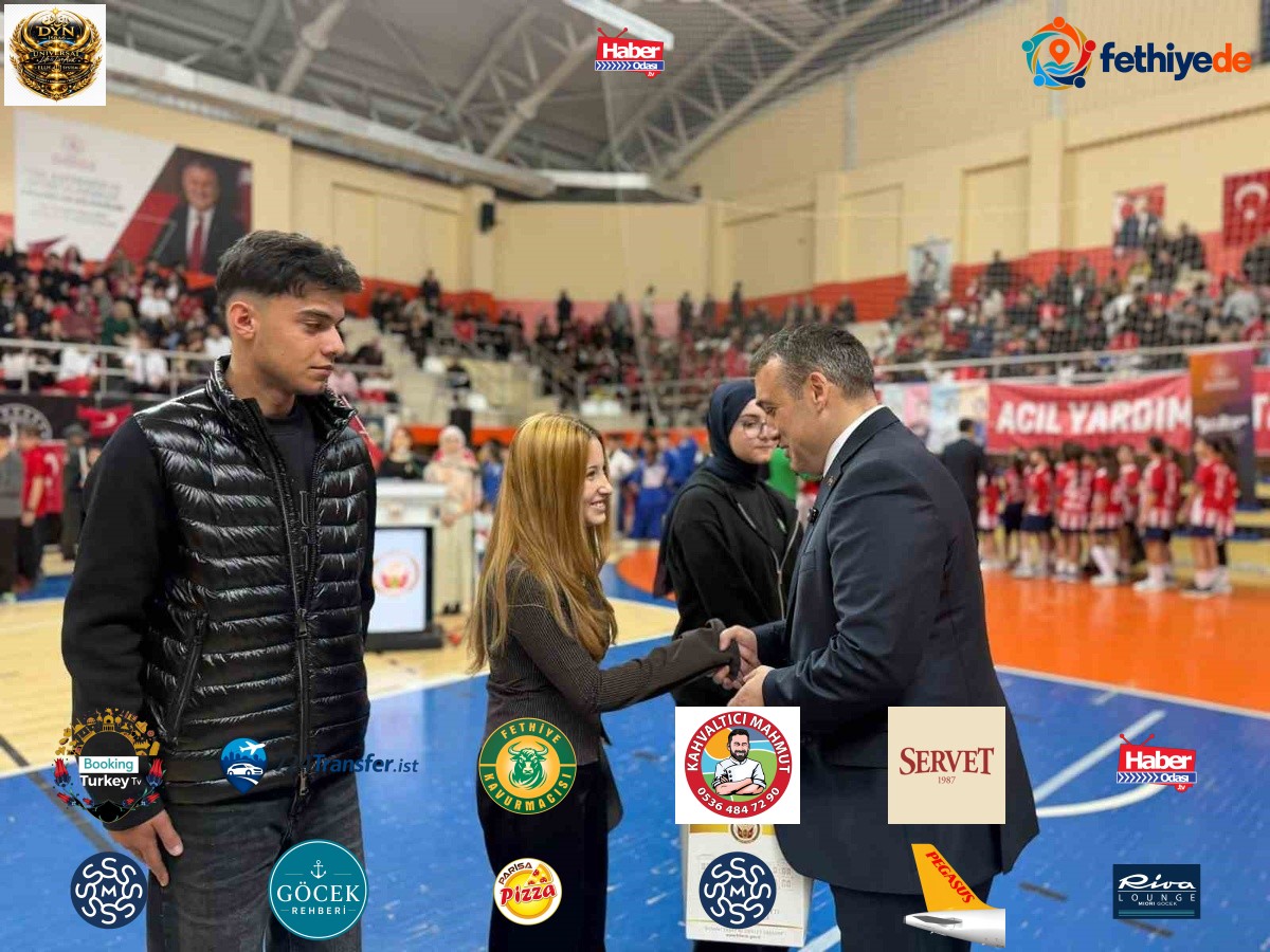 Bilecik'te 29 Ekim kompozisyon yarışmasında Duru Yıldırım ikinci oldu