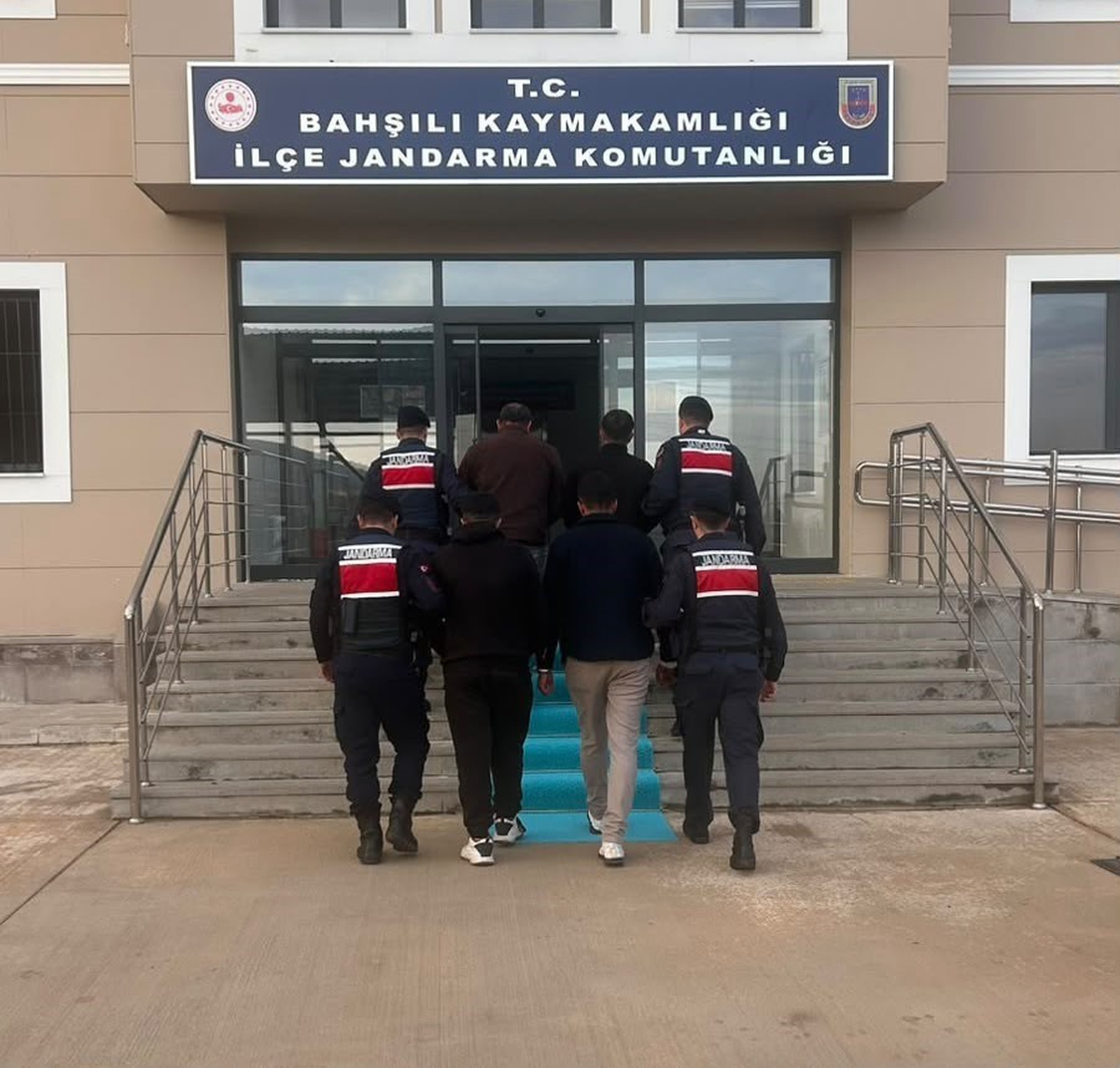 Kırıkkale Bahşılı'da 6 bin 953 sentetik ecza hap ele geçirildi, 4 şüpheli tutuklandı