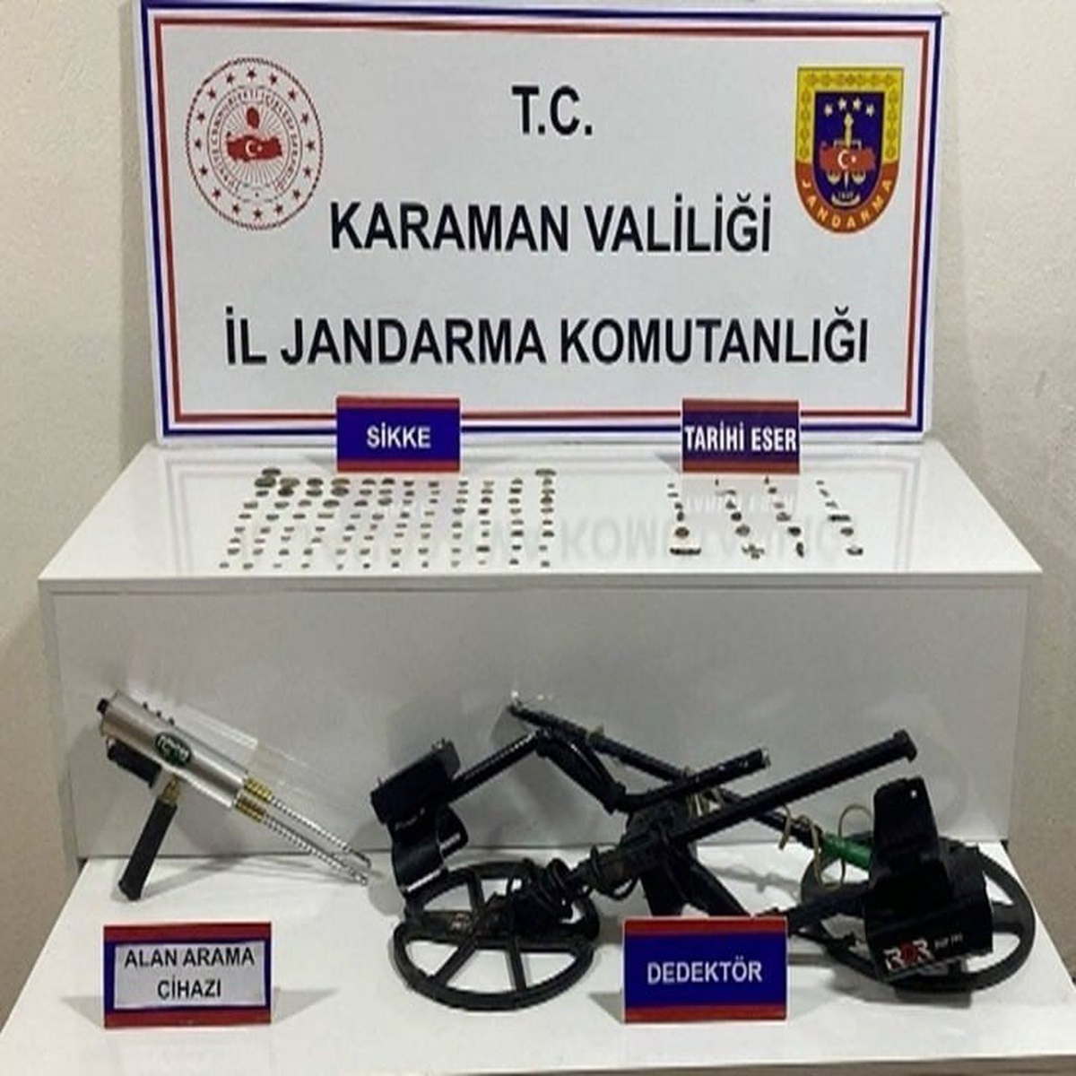 Karaman'da jandarmanın denetimlerinde 79 şüpheli yakalandı, 20'si tutuklandı