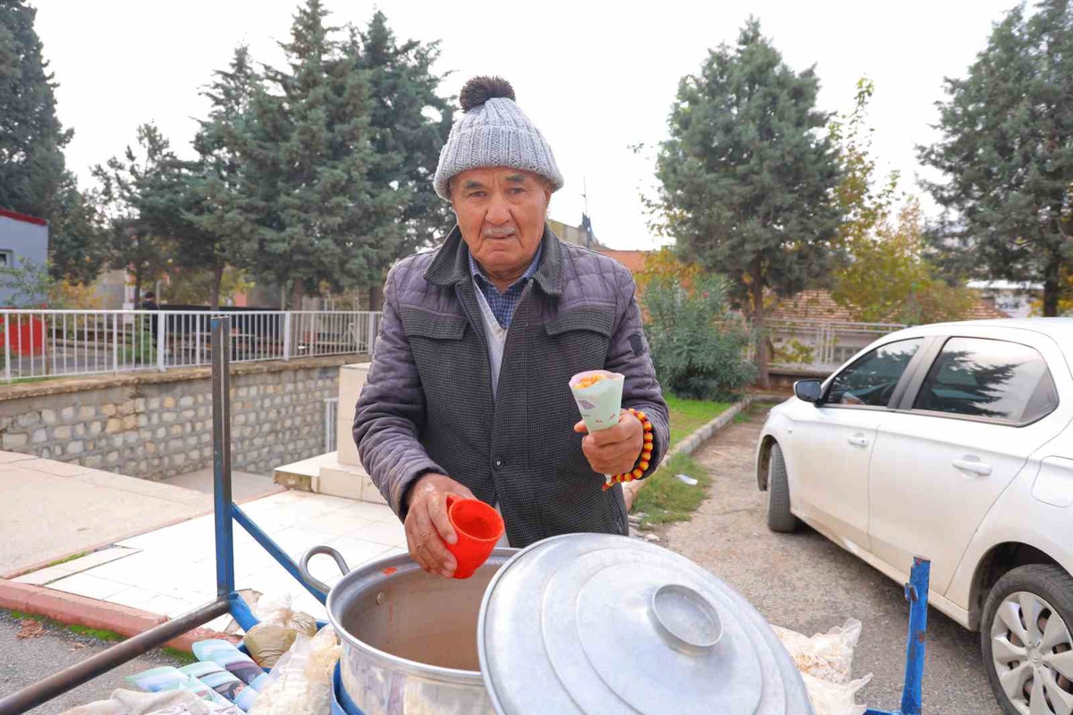 Kahramanmaraş'ta 35 yıldır nohut satan Osman Beyitler 4 katlı ev yaptırdı