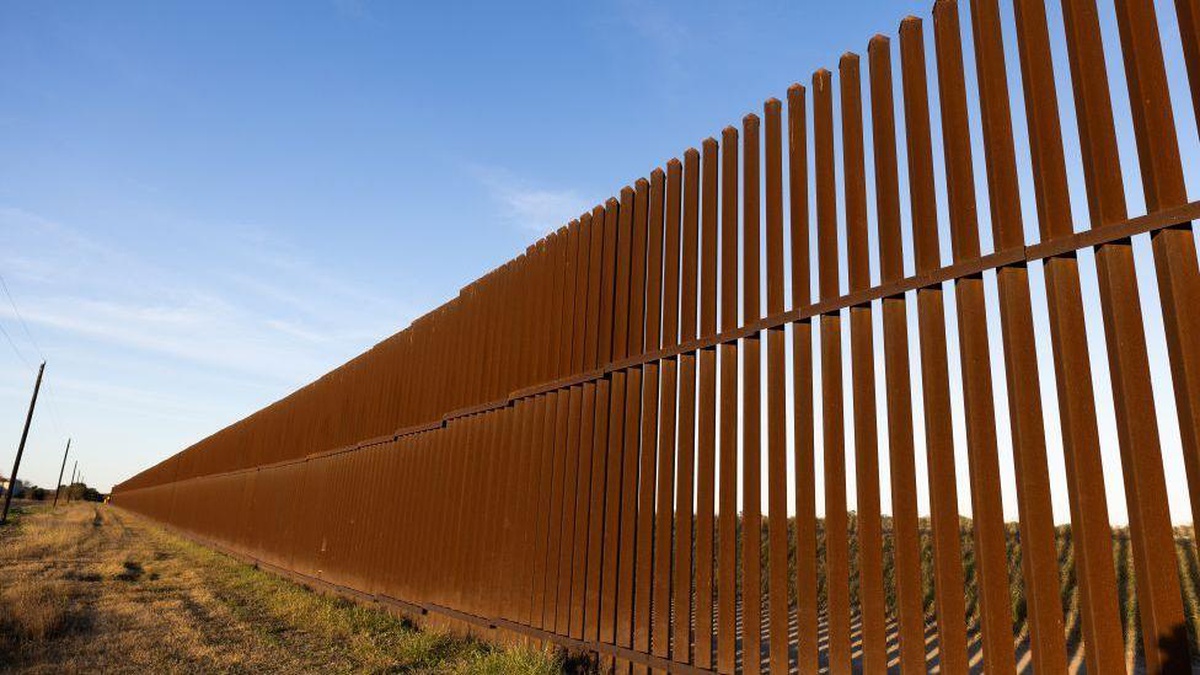 Trump döneminde ABD sınırı büyük ölçüde kapandı, 400 kilometre yeni duvar tamamlandı