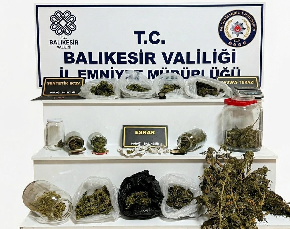 Balıkesir'de 2 ayrı narkotik operasyonunda 2 şahıs gözaltına alındı