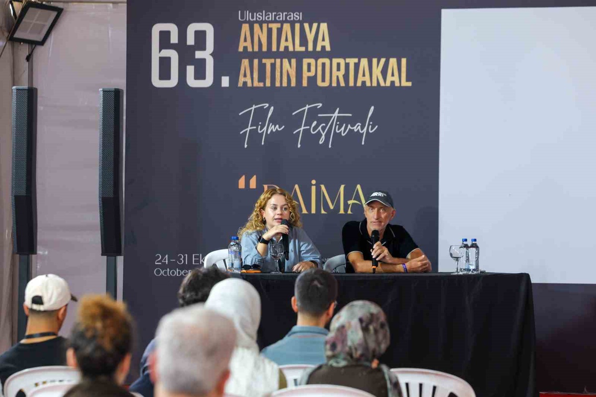 Altın Portakal'da sinemada yeni teknoloji ve yapay zeka masaya yatırıldı