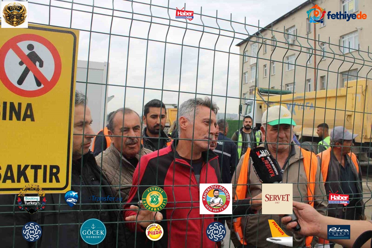 Kayseri'de 2 aydır maaş alamadığını iddia eden işçiler Kartal Kavşağı'nda iş bıraktı
