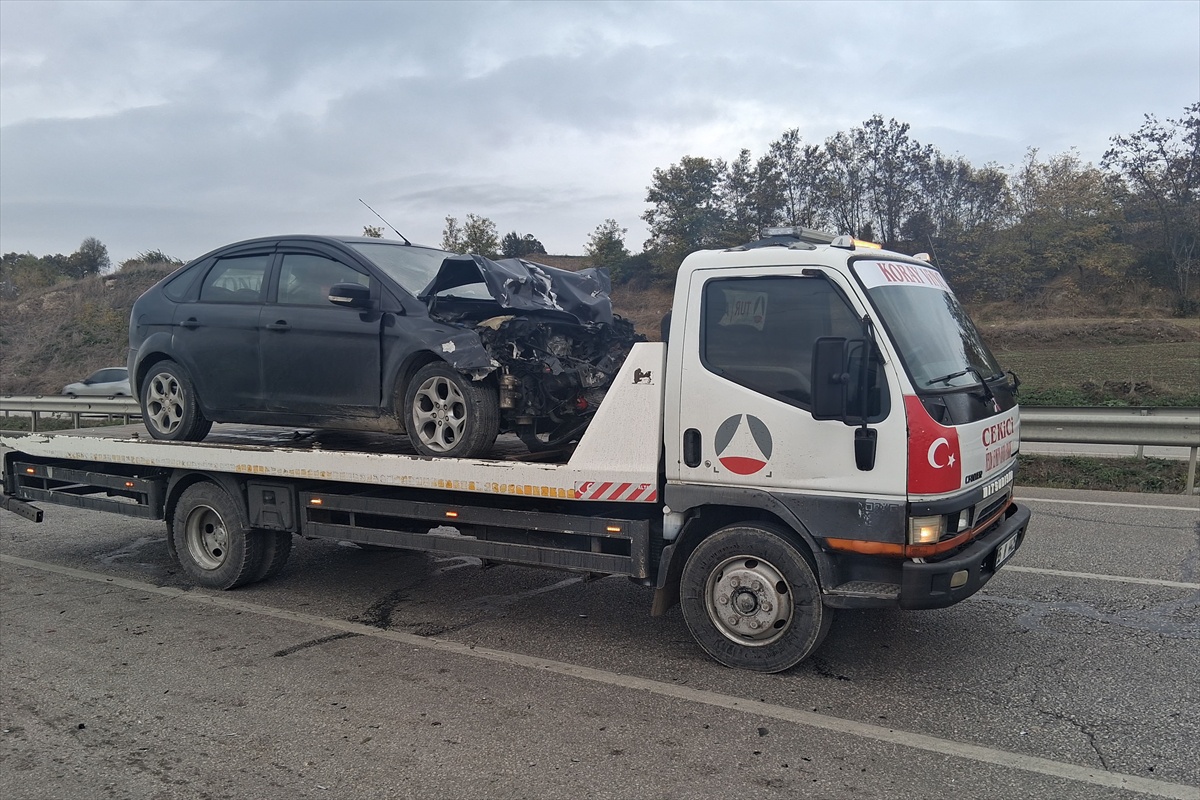 Samsun Havza'da tırla çarpışan otomobilde sıkışan 1 kişi yaralandı