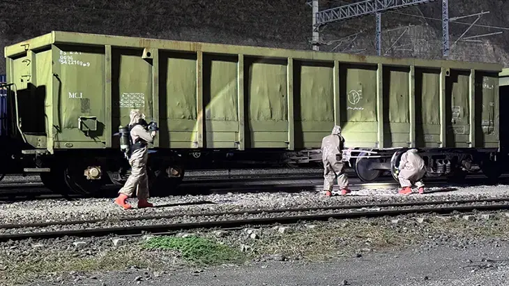 Yük treninde kimyasal sızıntı alarmı! Ekipler harekete geçti: Karantinaya alındı