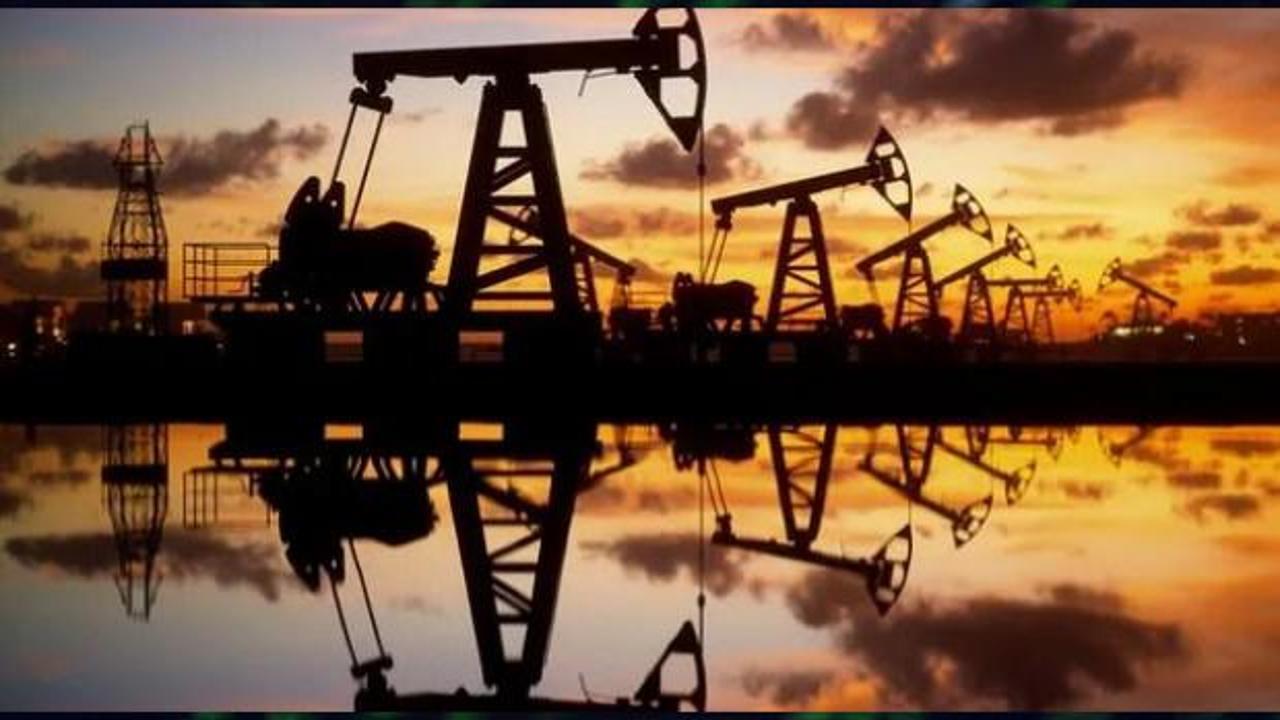 Brent petrolün vadeli varil fiyatı 113,85 dolardan işlem görüyor