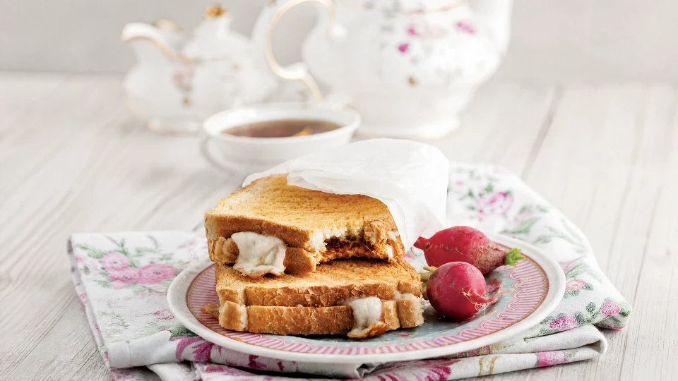 Kahvaltılık Acukalı Tost Tarifi