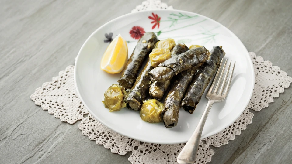 Erikli Mısırlı Bahar Sarması Tarifi