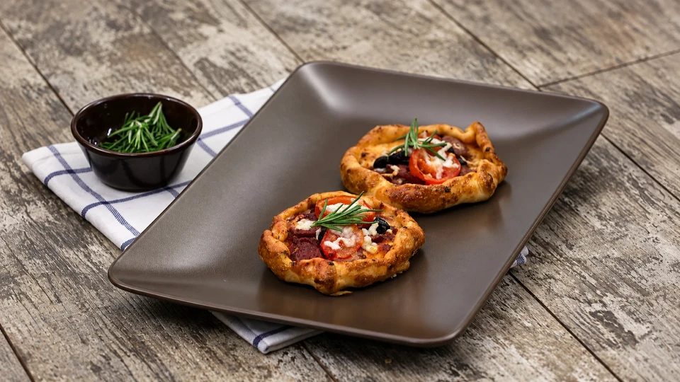 Minyatür Pizzalar Tarifi