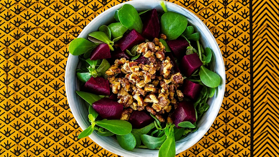 Pancarlı Semizotu Salatası Tarifi