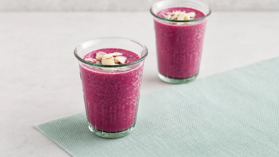 Pembe Smoothie Tarifi