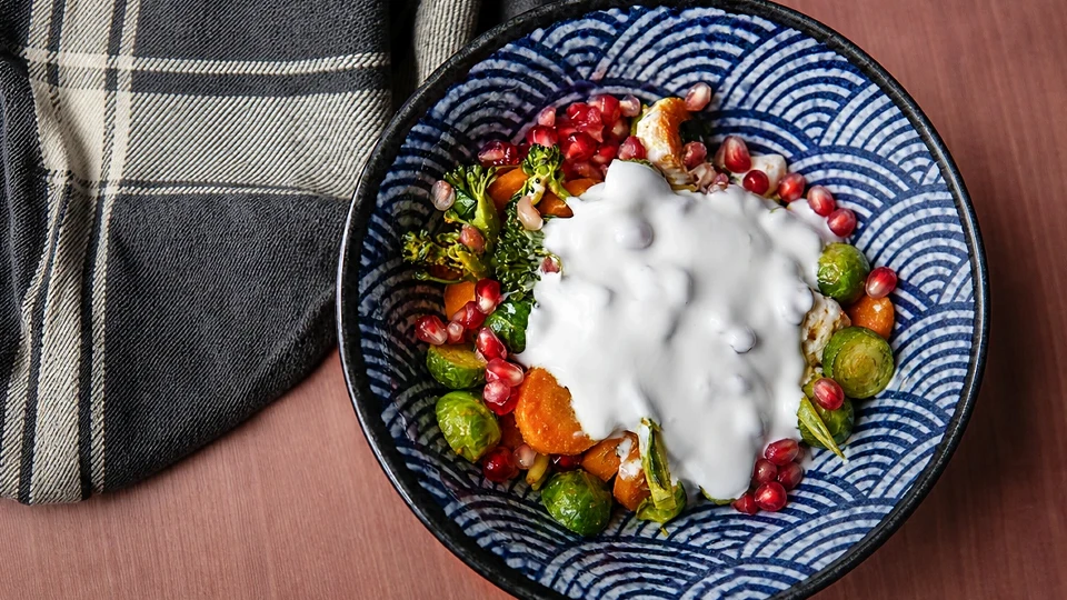 Narlı Ilık Lahana ve Brokoli Salatası Tarifi